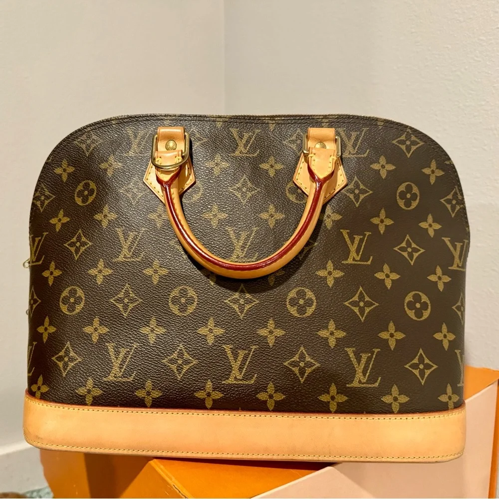 LV ALMA PM Monogram - Picture 4 of 14